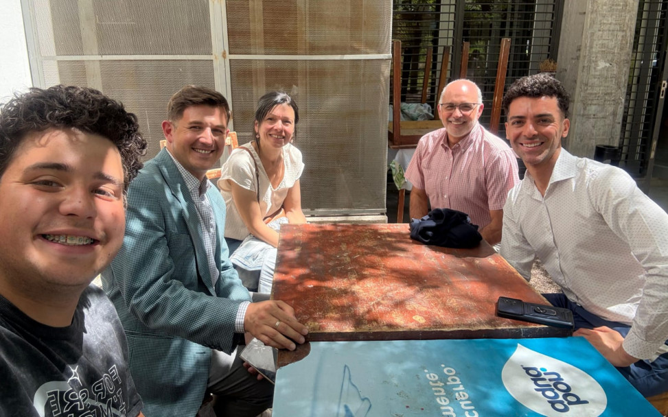 imagen Visita de estudiantes franceses y la Asociación Mendoza–Fleury a la Facultad de Filosofía y Letras (UNCuyo)