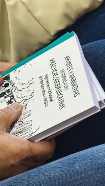 imagen La FFyL presentó una obra colectiva sobre Prácticas Socioeducativas y trabajo territorial