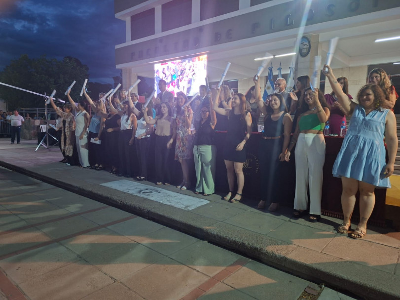 imagen La FFyL celebró su LXXXII  Acto de Colación