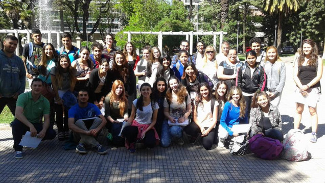 imagen Estudiantes de Geografía relevaron el arbolado urbano de la ciudad de Mendoza