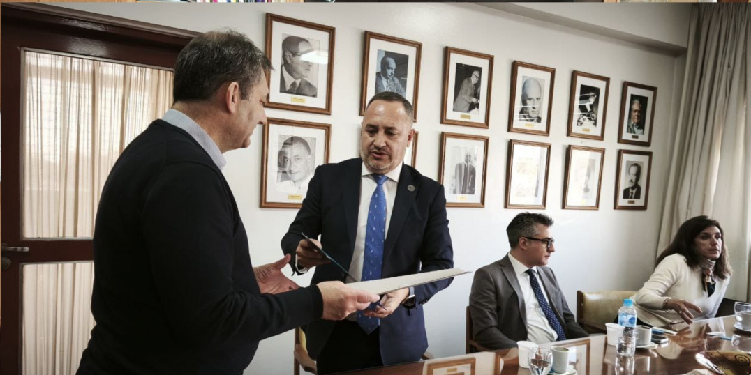 imagen La FFyL y la UNViMe trajaban juntos