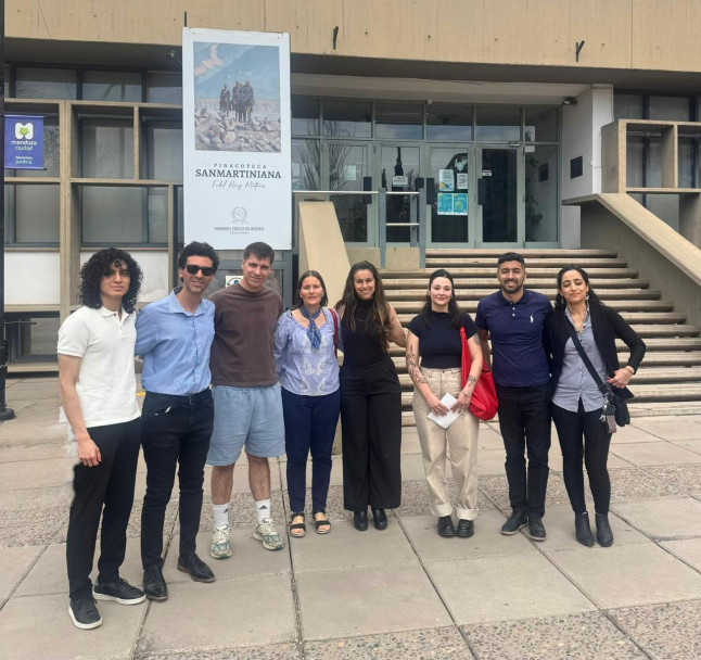 imagen Mediación lingüístico-cultural en acción: estudiantes de la Tecnicatura en Francés realizaron una práctica profesional en la Pinacoteca Sanmartiniana