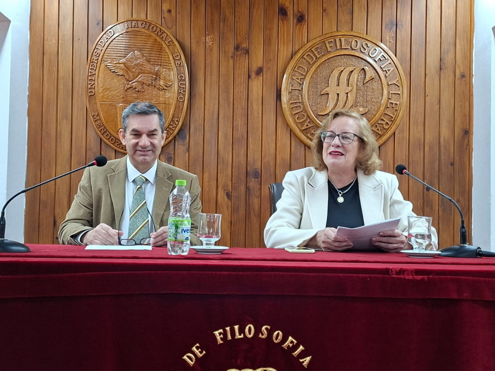 imagen Comenzaron las Jornadas Interdisciplinarias de Estudios sobre las Mujeres en la FFyL