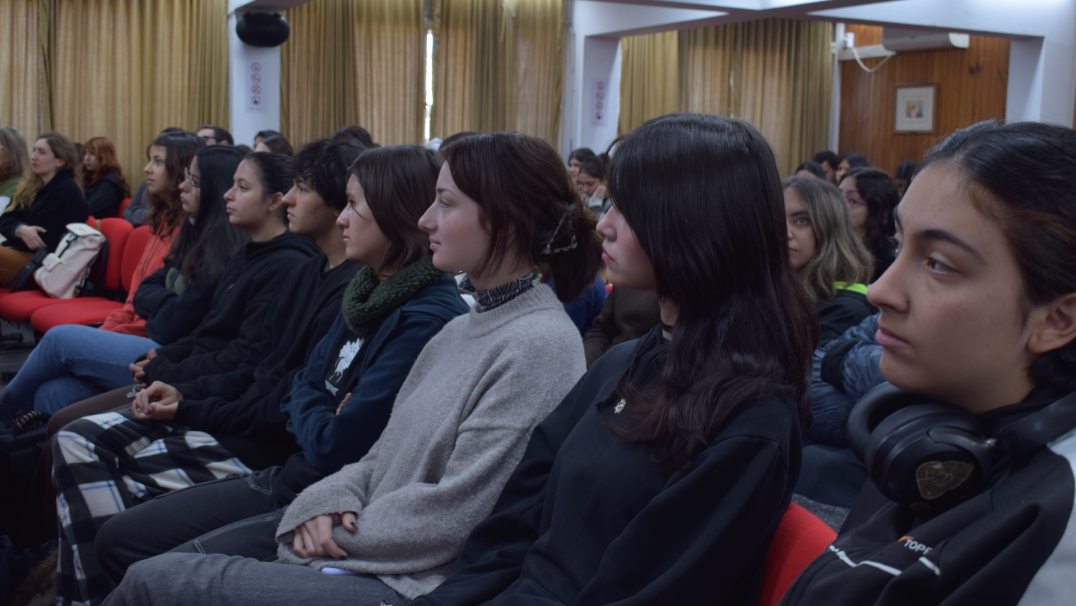 imagen Comenzó la cuarta edición de la Semana de la Investigación en la FFyL