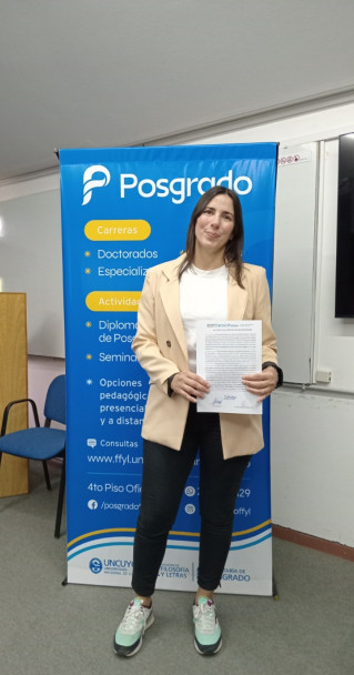 imagen Defensa de tesis de la Lic. Malena Lucía REYES