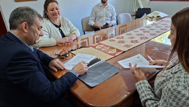imagen La Dra. Rossana Valeria de Souza e Silva es la nueva Co-directora del Programa de Formación de Expertos en GIES