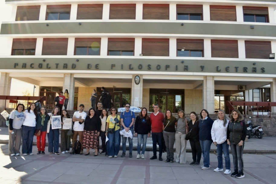 imagen Mendoza marchó por el cumplimiento de la Ley de Financiamiento Universitario