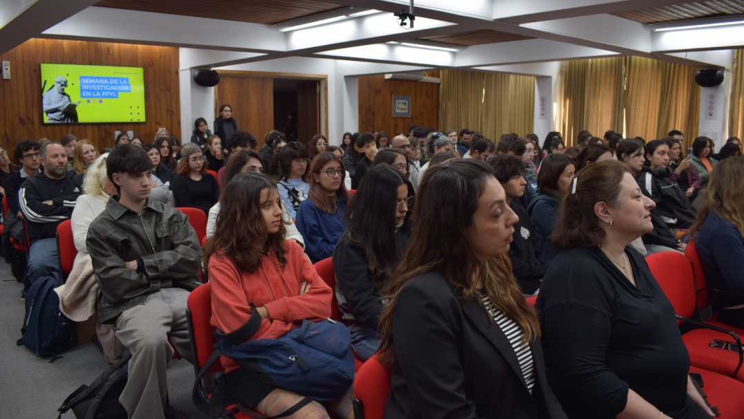 imagen Comenzó la cuarta edición de la Semana de la Investigación en la FFyL