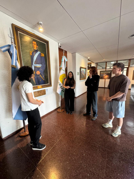 imagen Mediación lingüístico-cultural en acción: estudiantes de la Tecnicatura en Francés realizaron una práctica profesional en la Pinacoteca Sanmartiniana