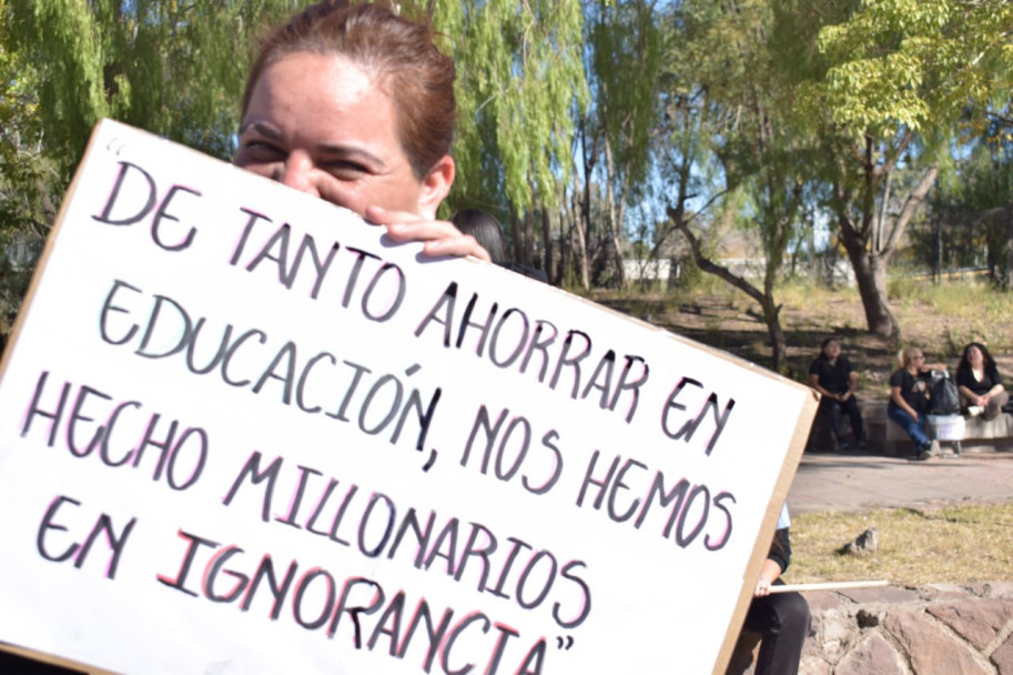 imagen Mendoza marchó por el cumplimiento de la Ley de Financiamiento Universitario