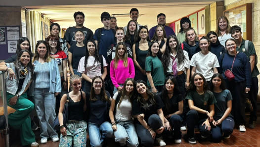 imagen Visita de estudiantes franceses y la Asociación Mendoza–Fleury a la Facultad de Filosofía y Letras (UNCuyo)