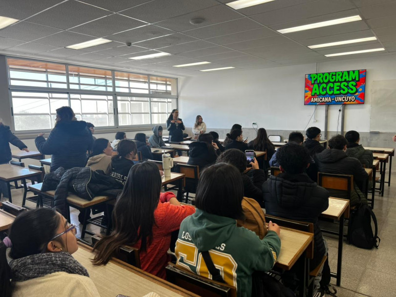 imagen Inmersión Universitaria para Estudiantes del Programa Access en la FFyL