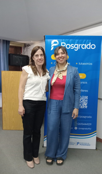 imagen Defensa de tesis de la Prof. Andrea Evangelina SUAREZ