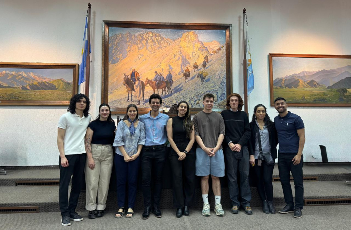 imagen Mediación lingüístico-cultural en acción: estudiantes de la Tecnicatura en Francés realizaron una práctica profesional en la Pinacoteca Sanmartiniana