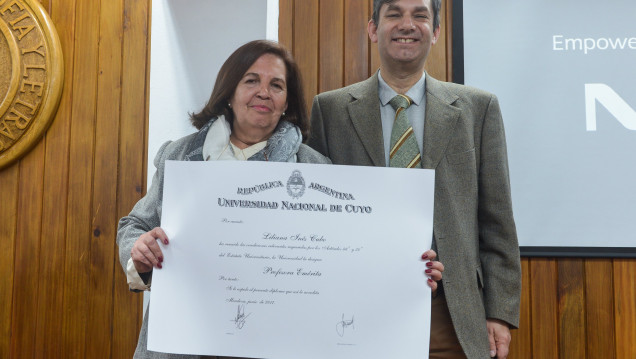imagen Liliana Cubo distinguida como Profesora Emérita de la UNCUYO