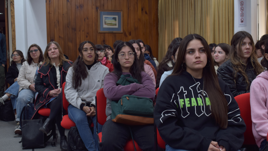 imagen Comenzó la cuarta edición de la Semana de la Investigación en la FFyL