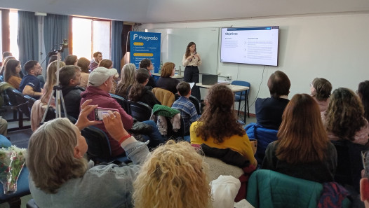 imagen Defensa de tesis de la Lic. Emilia Elisa MOLINA
