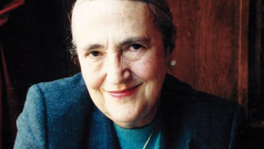 imagen Emilia de Zuleta cumplió 100 años: homenaje en la FFyL