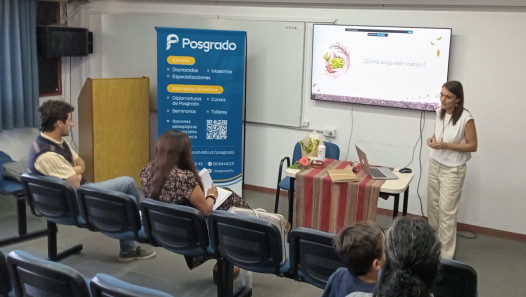 imagen Defensa de tesis de la Prof. María Julia SABEZ