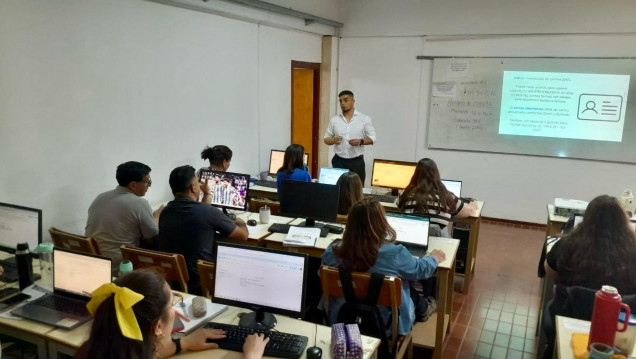 imagen Se realizó con éxito el curso de capacitación sobre la elaboración del CV, herramienta esencial para la selección y evaluación de personal