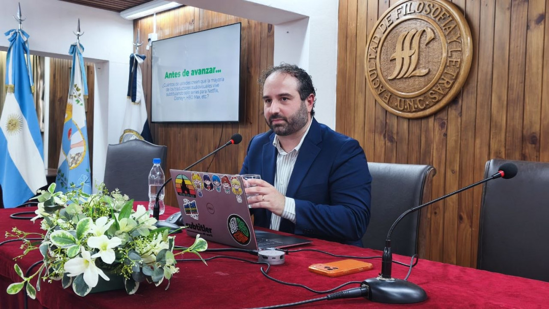 imagen Damián Santilli cerró las I Jornadas de Traducción en la FFyL: un recorrido por el mercado audiovisual, la tecnología y el futuro de la profesión