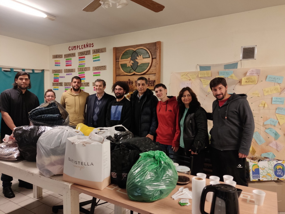 imagen Se entregaron las donaciones a la Fundación Puente Vincular