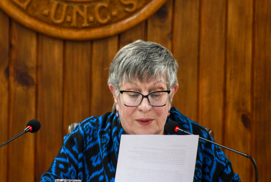imagen La voz y la memoria: María Teresa Andruetto fue distinguida con el Doctorado Honoris Causa de la UNCUYO