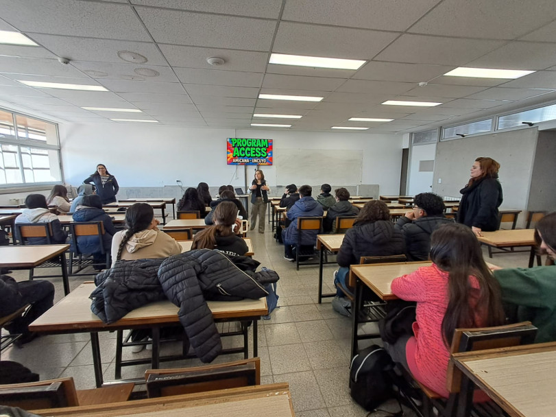 imagen Inmersión Universitaria para Estudiantes del Programa Access en la FFyL