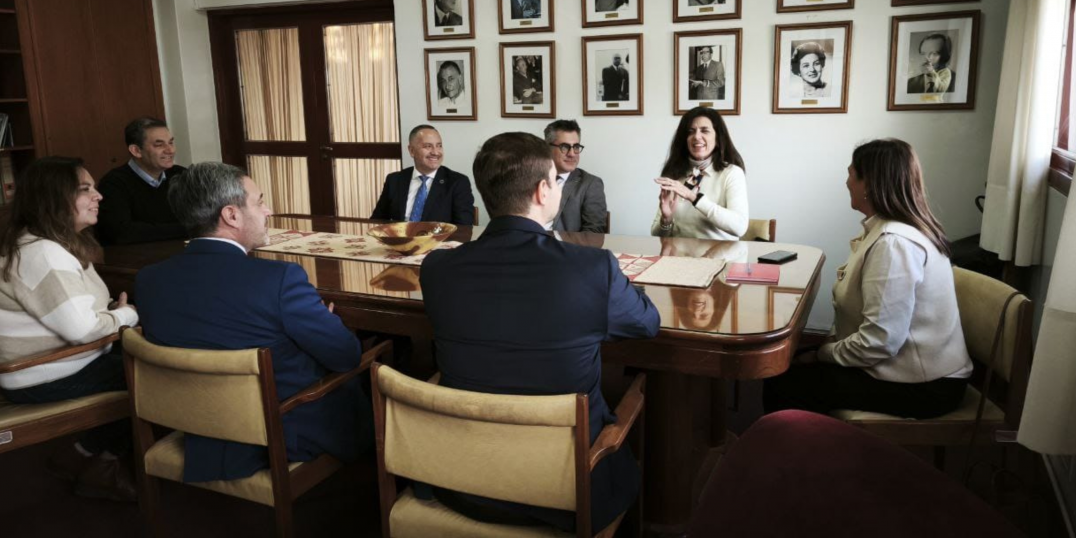 imagen La FFyL y la UNViMe trajaban por la educación