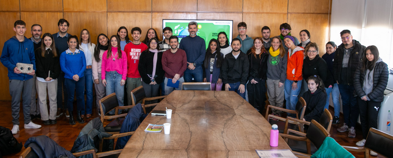 imagen Dos proyectos de estudiantes de la FFyL entre los ganadores del Fondo de Juventud y Acción Climática