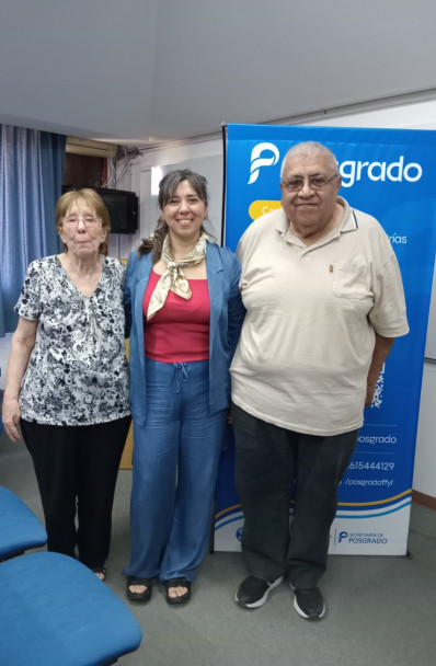 imagen Defensa de tesis de la Prof. Andrea Evangelina SUAREZ