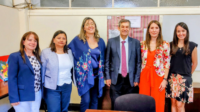 imagen Egresados/as de la Escuela Carmen Vera Arenas accederán sin examen al CLE