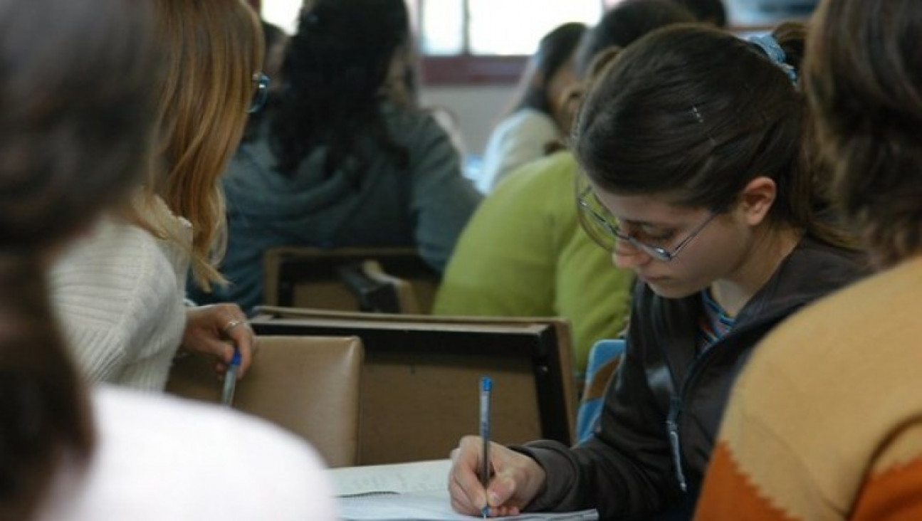 imagen Convocan a estudiantes para ser tutor/a en el módulo III del ingreso "Taller de Alfabetización Académica"