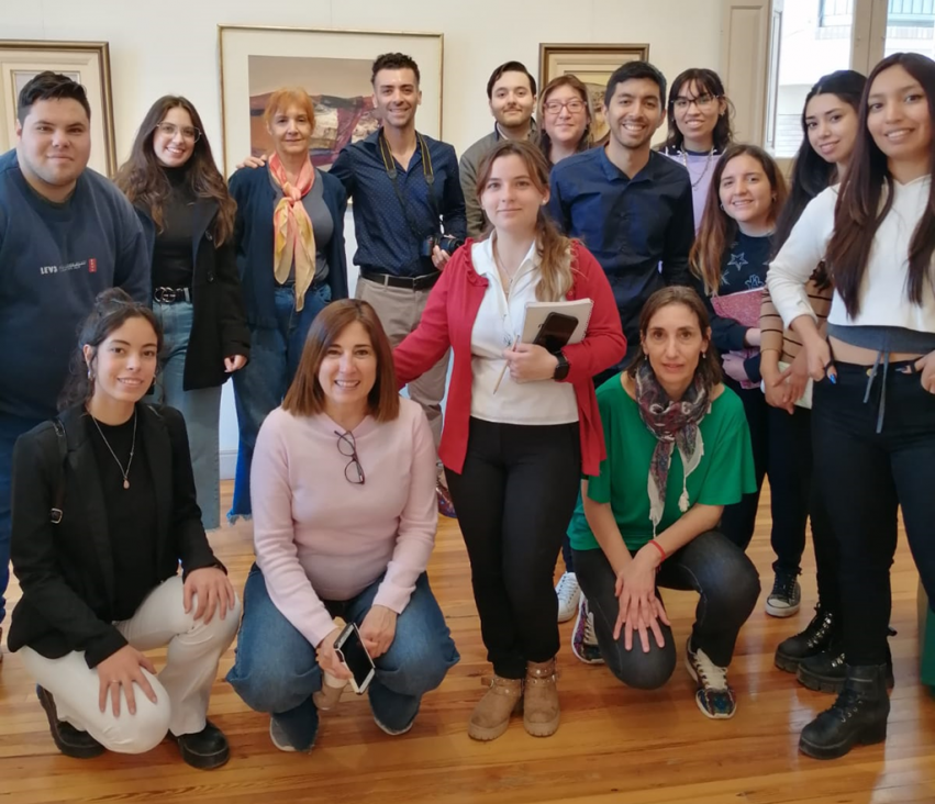 imagen Estudiantes de la Tecnicatura Universitaria en Francés visitaron el Museo Carlos Alonso y la Mansión Stoppel