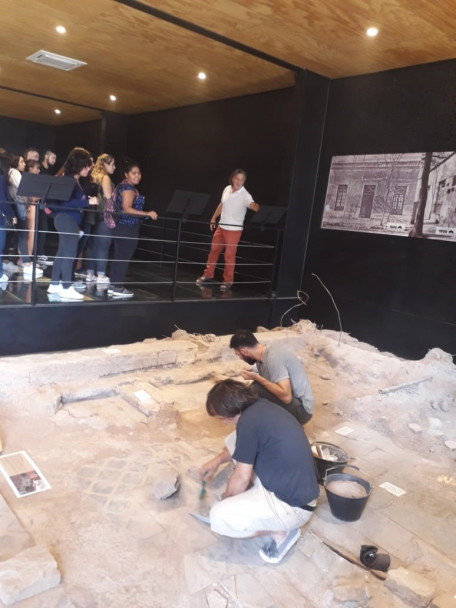 imagen Salida de Ingresantes de Arqueología al  Museo de sitio y Centro de interpretación Casa de San Martín   
