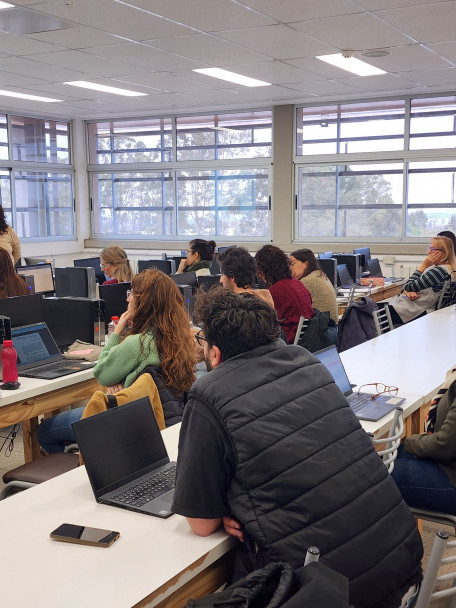 imagen Concluyó con éxito la segunda edición de Práctica(D): capacitación en Inteligencia Artificial y encuentro docente