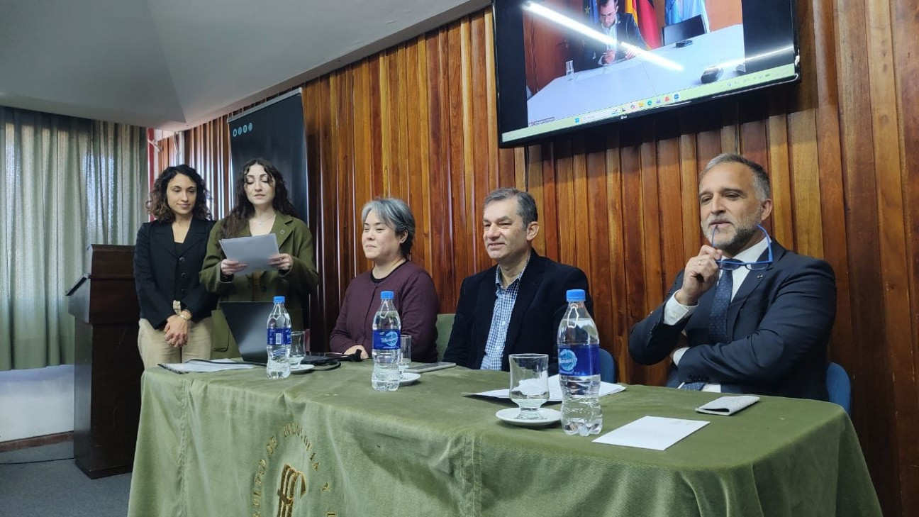 imagen Se lanzó la Diplomatura de Extensión en Enseñanza del Alemán como Lengua Extranjera en la FFyL