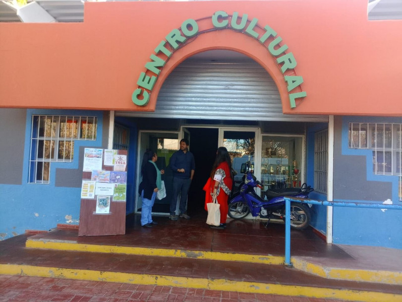 imagen La FFyL acompañó la entrega de certificados del curso de lengua y cultura milcayac en Lavalle