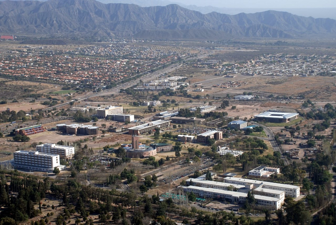 imagen Autoridades de la UNCUYO se solidarizan con estudiantes accidentados y sus familias