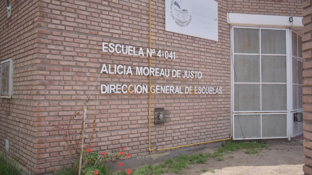 imagen FFyL en territorio: Estudiantes de intercambio realizaron una actividad intercultural en una escuela secundaria de Lavalle