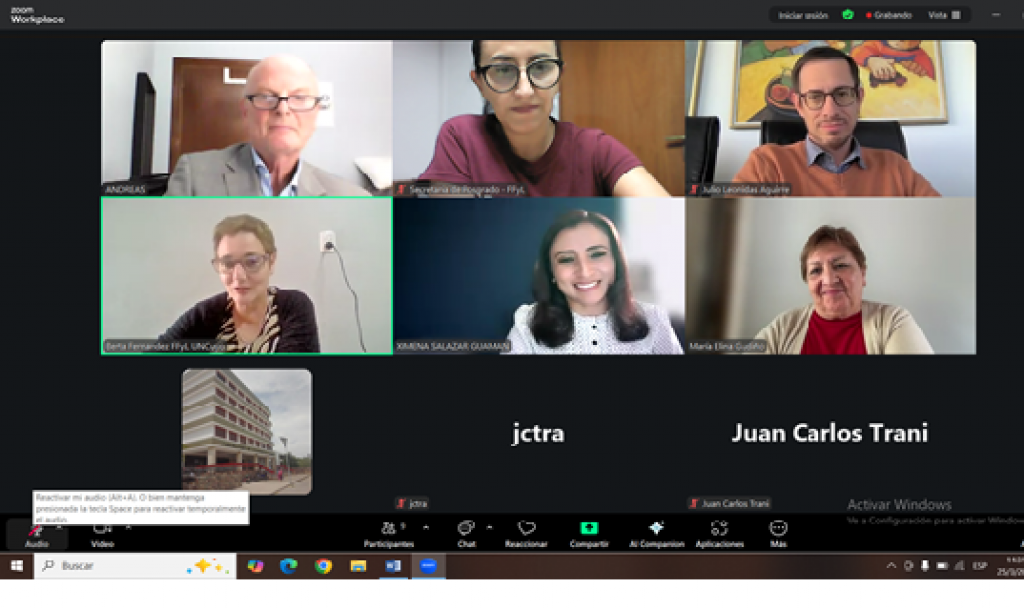 imagen Defensa de tesis de la Arq. Ximena Alejandrina SALAZAR GUAMÁN 