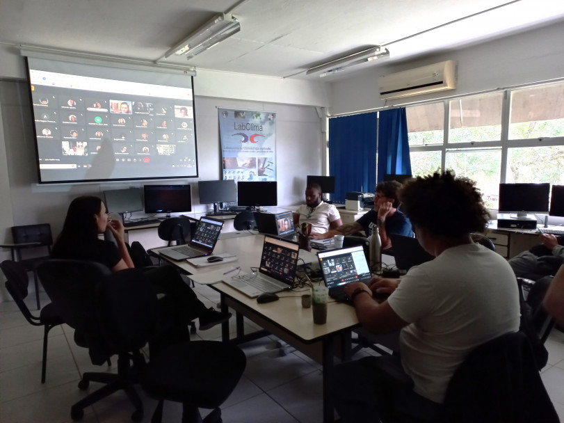 imagen Movilidad académica fortalece el vínculo entre geógrafos de la UNCUYO y de la UFSC (Brasil)