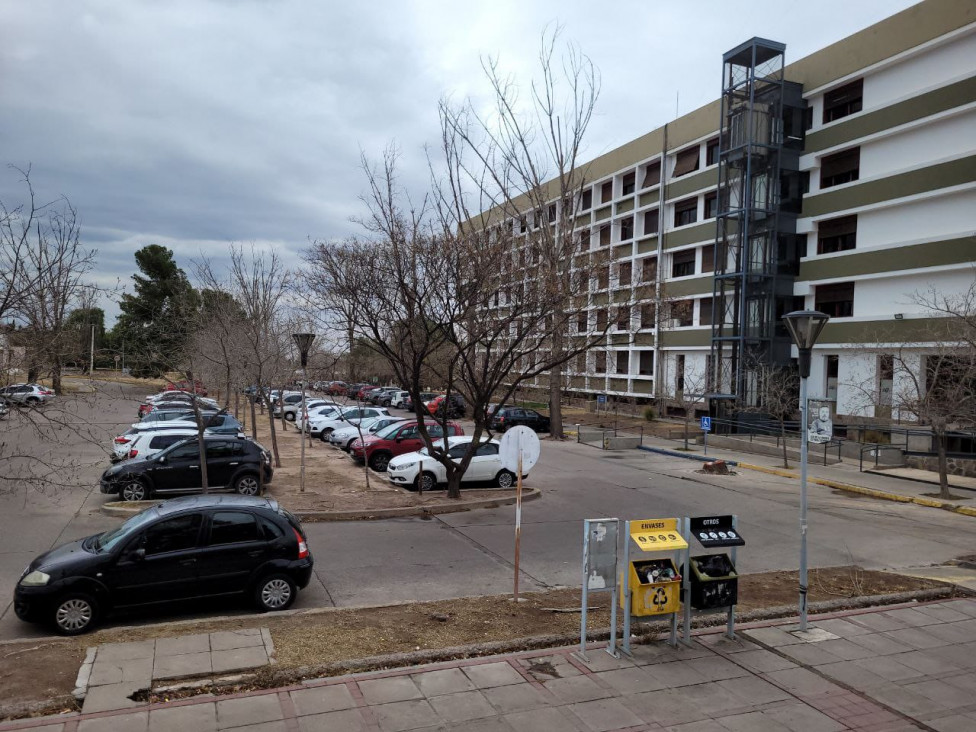 imagen Atención: este viernes el estacionamiento de la FFyL estará cerrado