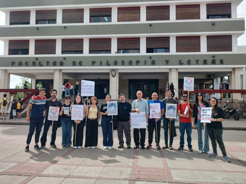 imagen Más de 20 mil personas marcharon por la universidad pública en Mendoza