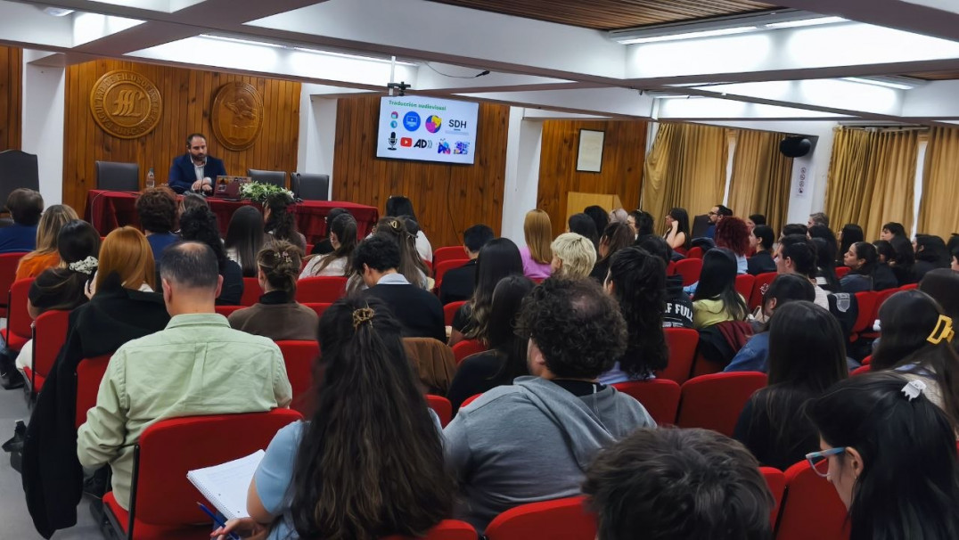 imagen Damián Santilli cerró las I Jornadas de Traducción en la FFyL: un recorrido por el mercado audiovisual, la tecnología y el futuro de la profesión