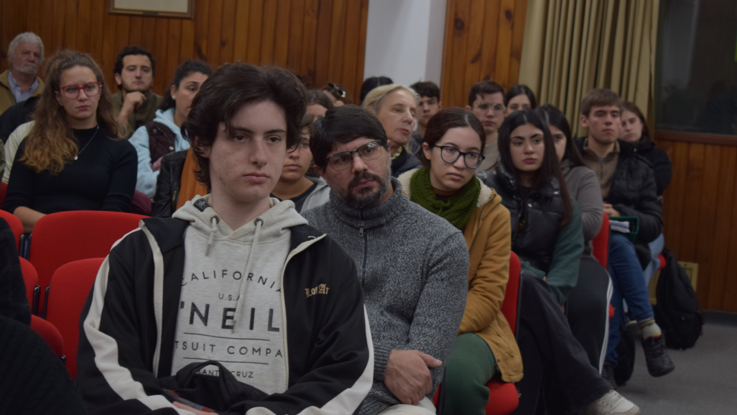 imagen Comenzó la cuarta edición de la Semana de la Investigación en la FFyL