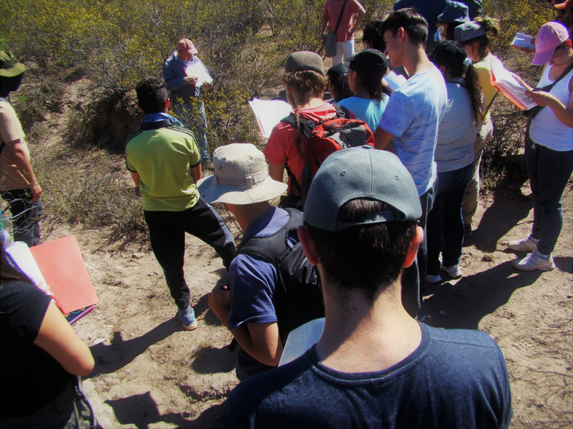 imagen Estudiantes de Arqueología realizaron viaje de Estudio y salida de Campo en San Rafael