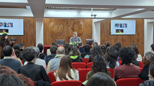 imagen Comenzó la cuarta edición de la Semana de la Investigación en la FFyL