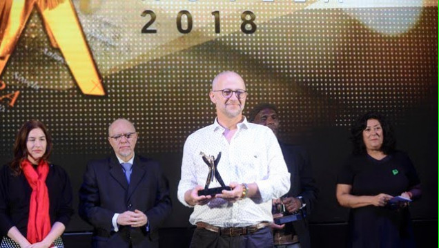 imagen José Niemetz, egresado de la FFyL, ganó el Premio Clarín Novela 