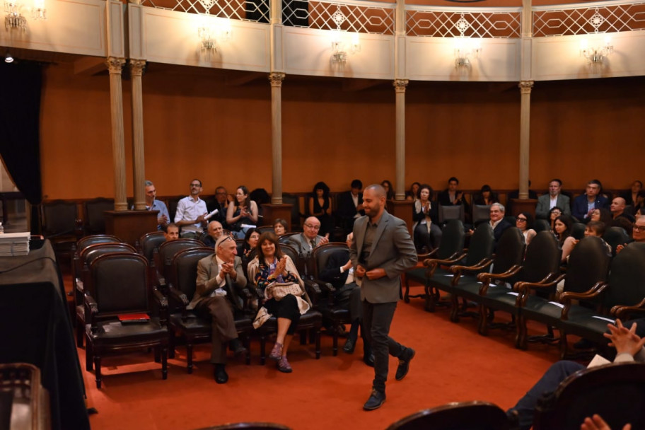 imagen Eduardo Rossa fue distinguido por la Academia Nacional de la Historia